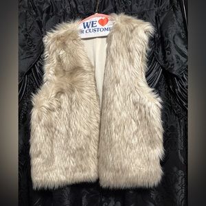 JustFab Faux Fur Gilet Color Champagne
